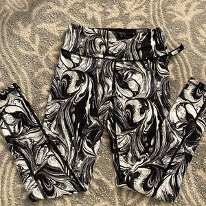 Victoria’s Secret sport leggings